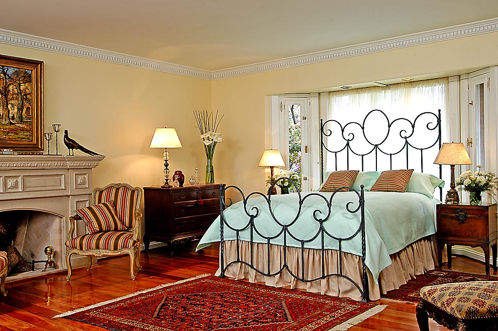 Beautiful Romantic Wrought Iron Beds, Canopy Beds By